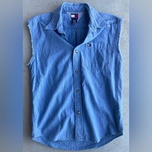 Tommy Hilfiger Vintage Light Blue Sleeveless Denim Button-Down Shirt Size Medium